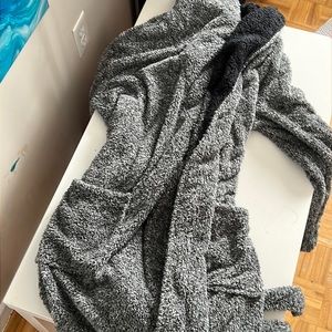 Mountain Ridge Grey Fuzzy Robe s/m